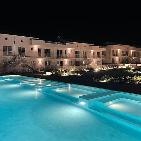 Borgo 84 Marzamemi - Casa Kuro Nyaraló *