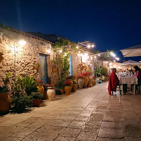 Дом отдыха Borgo 84 Marzamemi - Casa Kuro Пакино