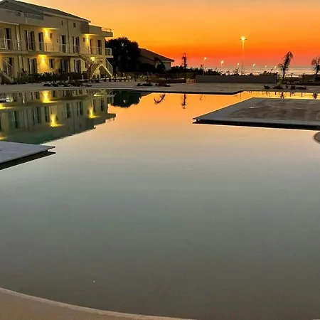 Borgo 84 Marzamemi - Casa Kuro Nyaraló *